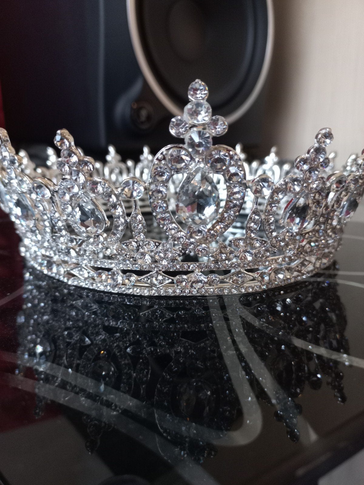 Prachtige zilverkleurige kroon met strass steentjes, Ophalen of Verzenden, Nieuw