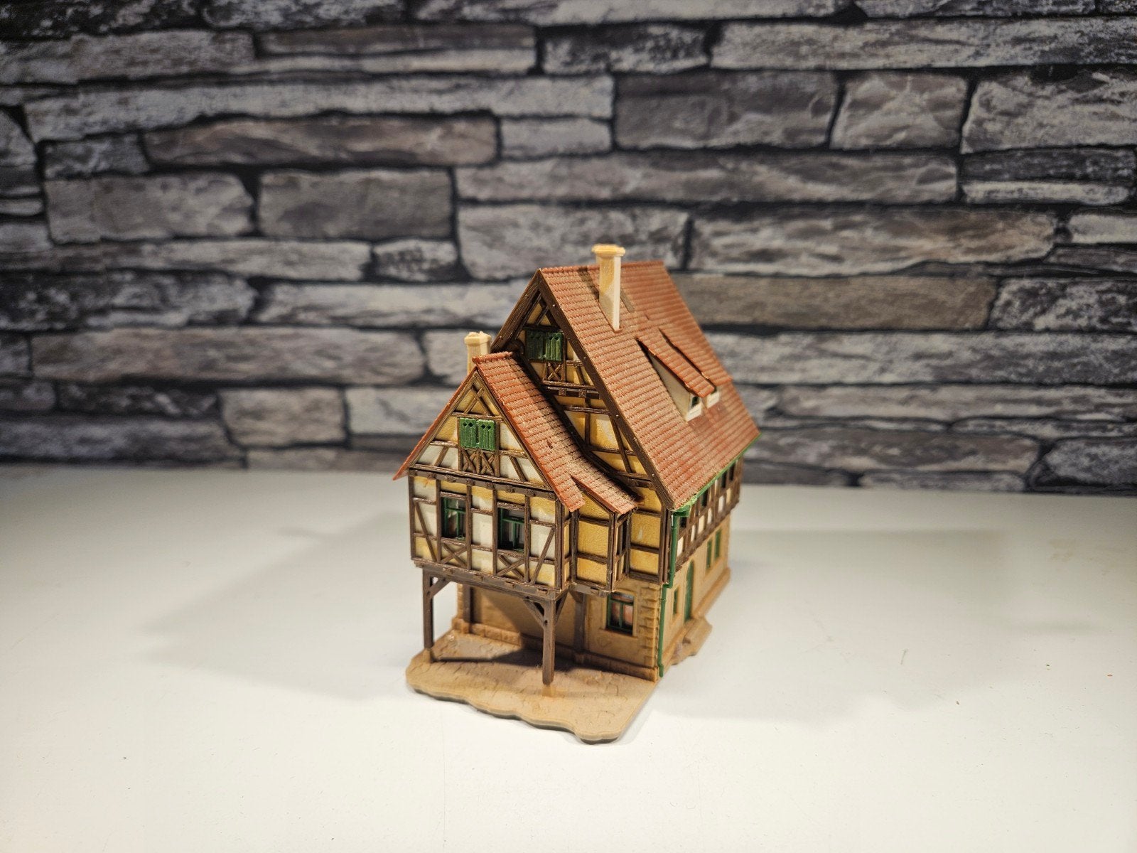 Vakwerkhuis Duits huis N spoor modeltrein 1:160, Overige merken, Gebruikt, Gelijkstroom of Wisselstroom, Brug, Tunnel of Gebouw