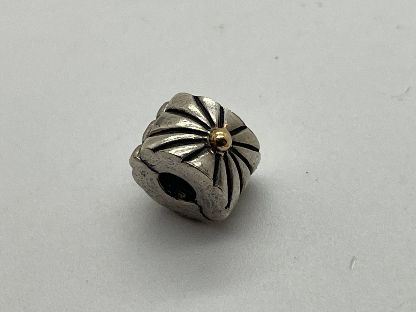 F79 Pandora goud op zilveren stopper bedel stralend, Sieraden, Tassen en Uiterlijk, Bedels, Pandora, Ophalen of Verzenden, X, Zilver