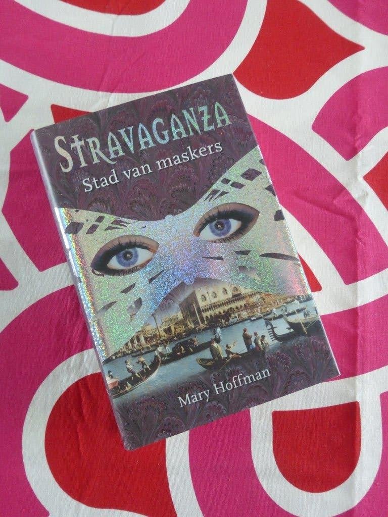 Stravaganza: Stad van Maskers door Mary Hoffman, Boeken, Verzenden, Mary Hoffman, Zo goed als nieuw, Fictie