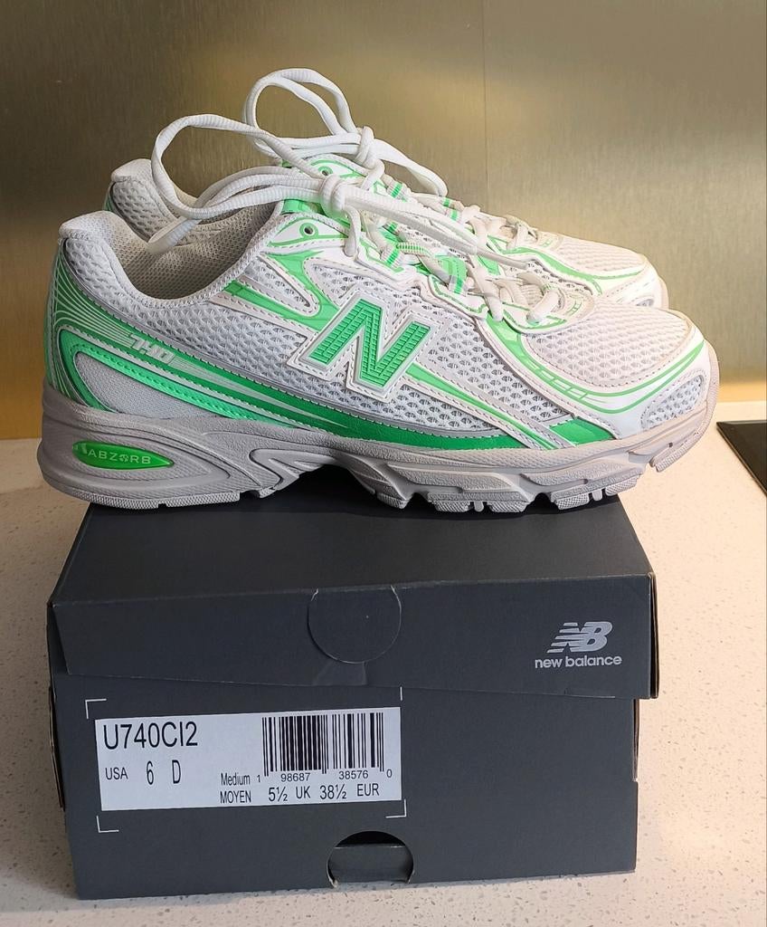 New Balance 740, Kleding | Dames, Schoenen, Beige, New Balance, Nieuw, Ophalen of Verzenden