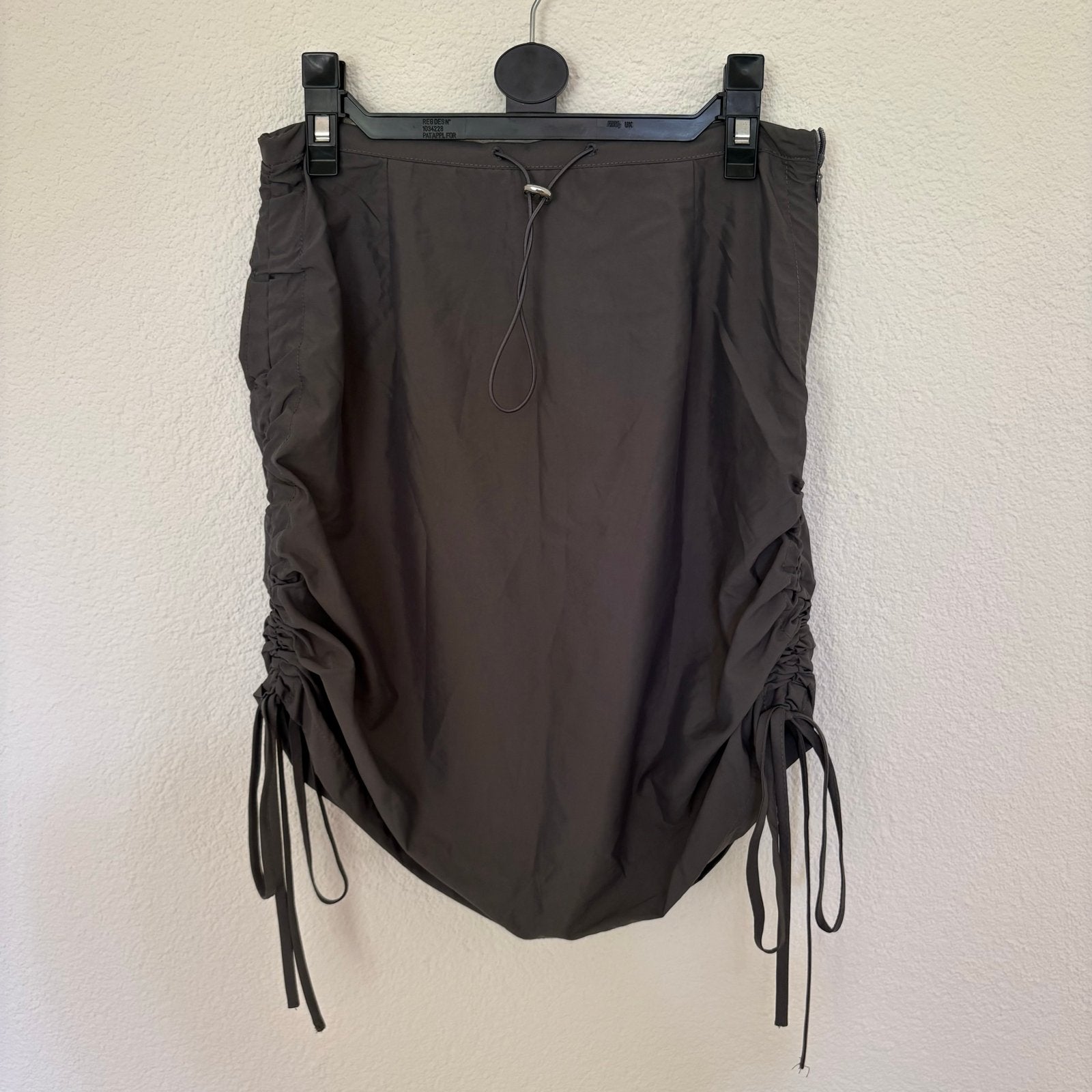 Grijs rokje Maat M met verstelbare trekkoorden, Kleding | Dames, Rokken, Maat 38/40 (M), Verzenden, Zo goed als nieuw, Grijs