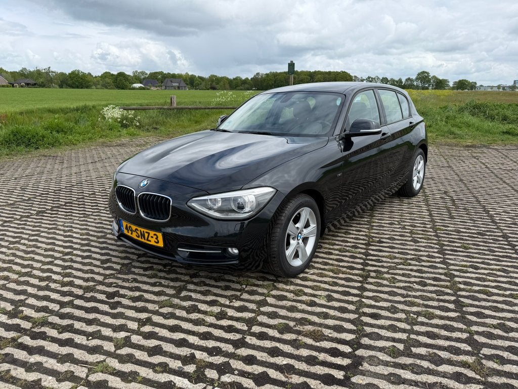 BMW 118i Business Sport | Nwe ketting en nokkenasverstellers, 1-Serie, Euro 5, Zwart, 4 cilinders