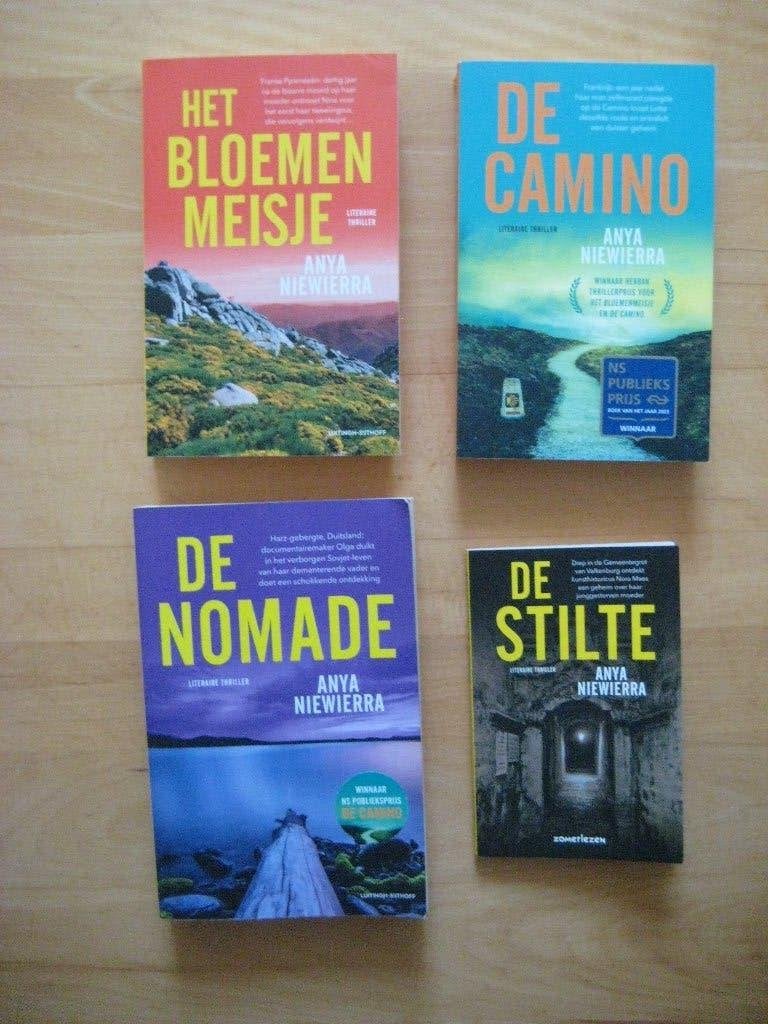 Anya Niewierra (2x) samen € 4,50, Boeken, Ophalen of Verzenden, Gelezen, Anya Niewierra, Nederland