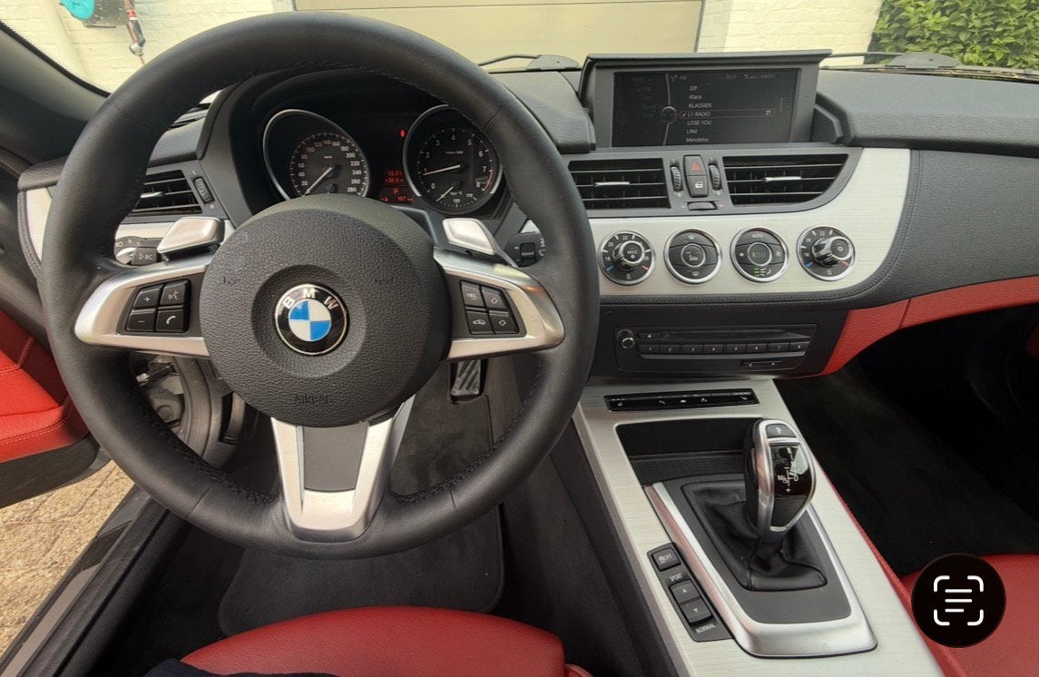Foto 12 van BMW Z4 sDrive35i 3.0 306PK getaxeerd €27.000! BMW onderhoud