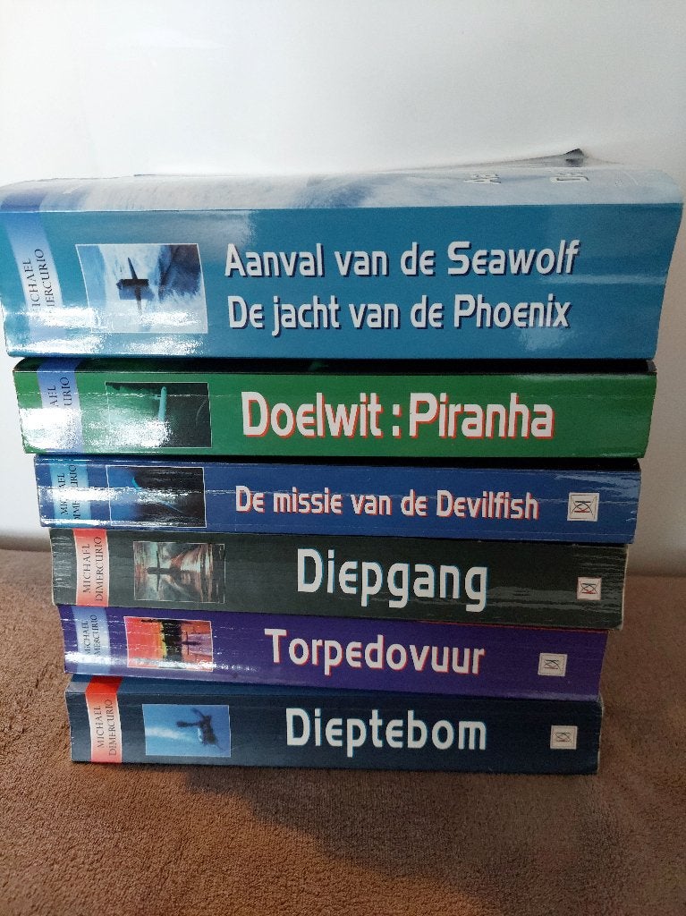 De serie van 7 submarine thrillers van michael dimercurio, Ophalen of Verzenden, Zo goed als nieuw, Michael Dimercurio, Nederland