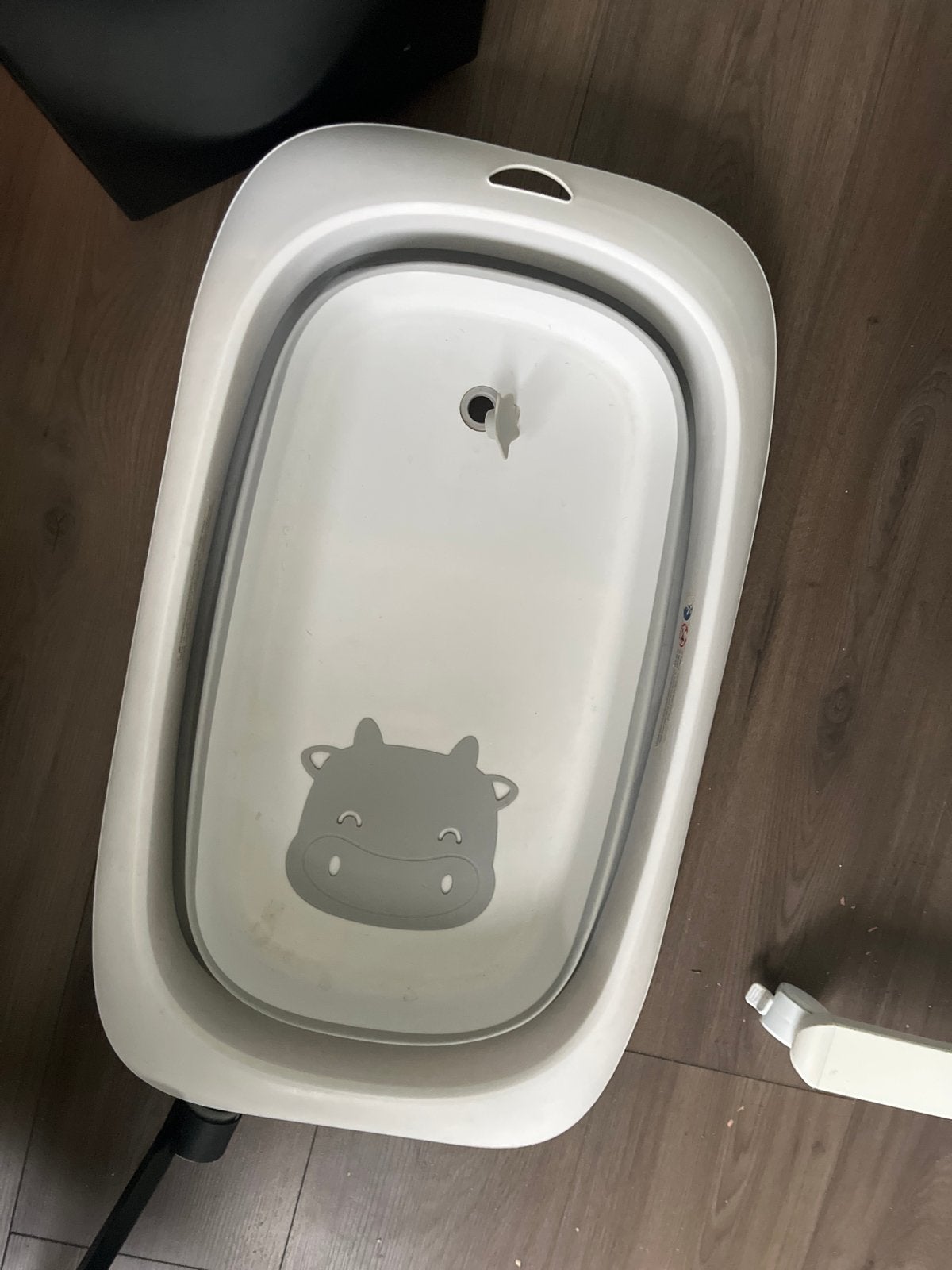 Opvouwbaar babybadje met standaard - Grijs/Wit, Kinderen en Baby's, Badjes en Verzorging, Gebruikt, Badje, Standaard, Ophalen