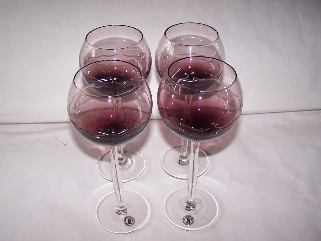 4 Wijnglazen uit de Ikea Gracil serie - paars glas., Ophalen of Verzenden, Zo goed als nieuw, Overige typen