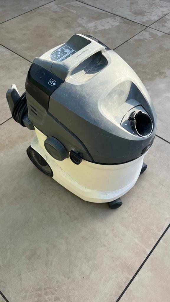 Defecte Kärcher SE 6.100 water/stofzuiger - voor onderdelen/, Witgoed en Apparatuur, Stofzuigers, Ophalen, Niet werkend, Waterstofzuiger