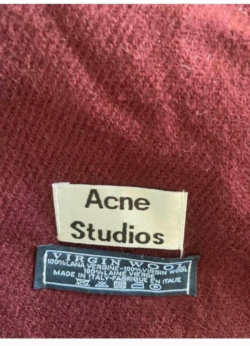 Acne Studios Virgin Wol Sjaal Bordeauxrood, Kleding | Dames, Ophalen of Verzenden, Zo goed als nieuw, Maat 46/48 (XL) of groter