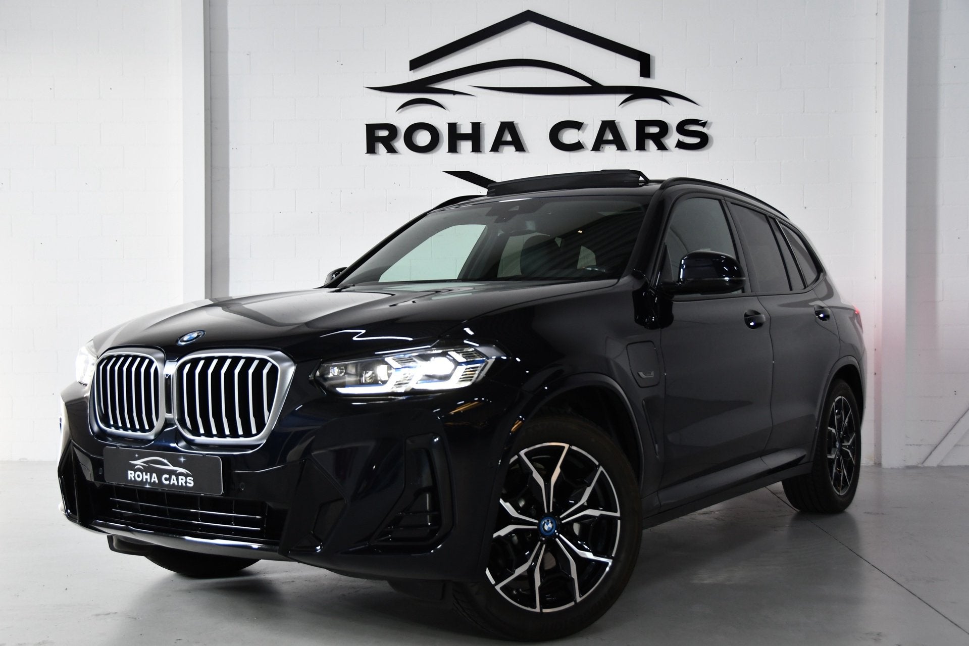 BMW X3 XDRIVE30E Pano*side-assist*Keyless, Auto's, Automaat, Gebruikt, Euro 6, 2000 kg