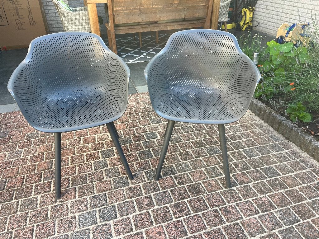 4 zwarte kunststof kuipstoelen, Tuin en Terras, Ophalen, Gebruikt, Rond, Kunststof