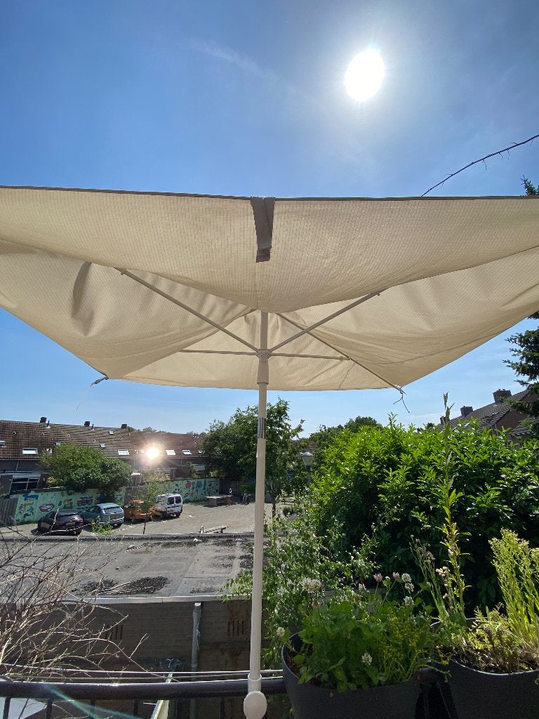 Parasol, Ophalen, Verstelbaar, Gebruikt, 1 tot 2 meter