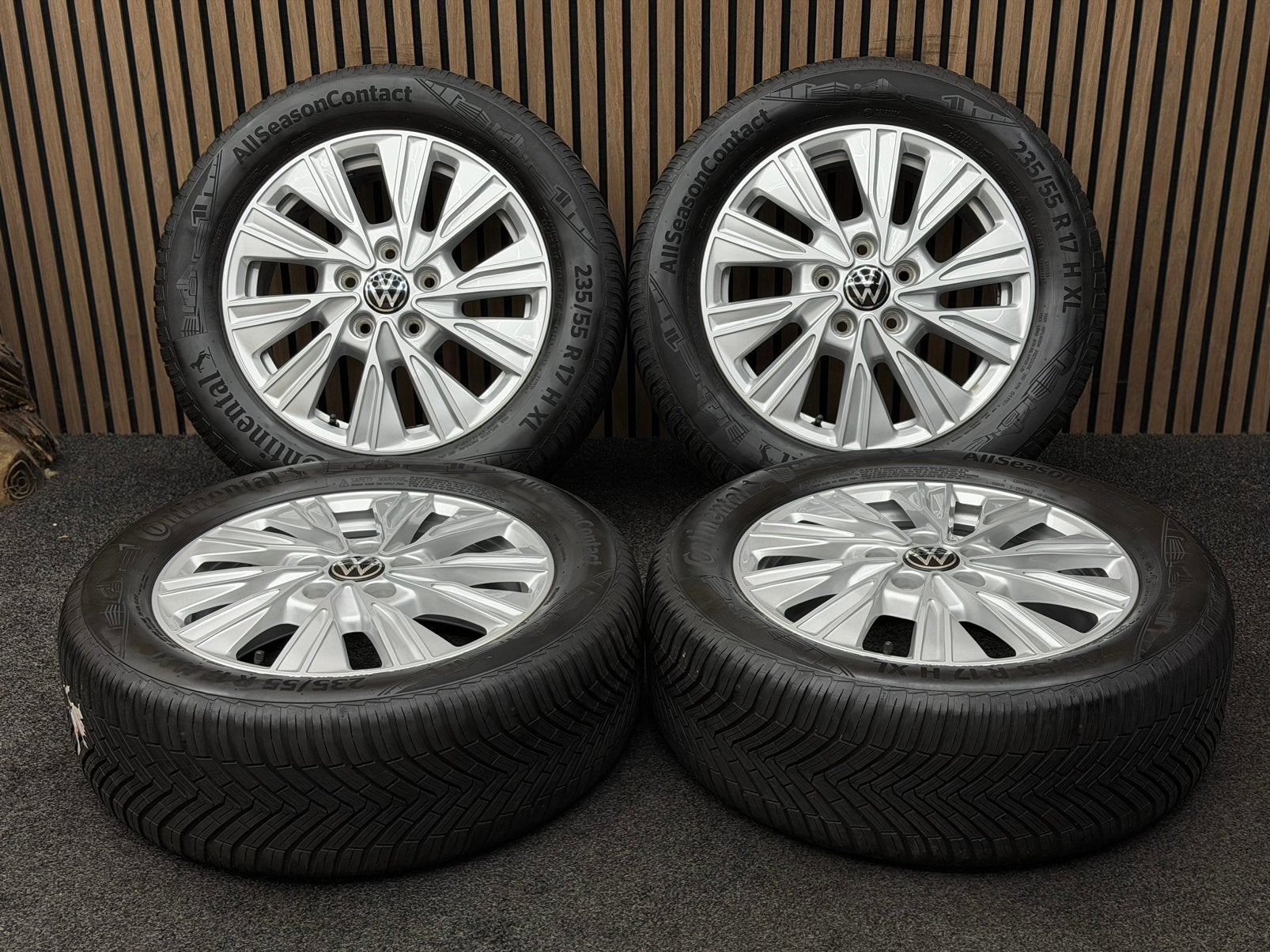 Originele 17 inch VW Transporter T7 Dundrod All Season BTW!, Auto-onderdelen, Ophalen, ., Banden en Velgen, 17 inch
