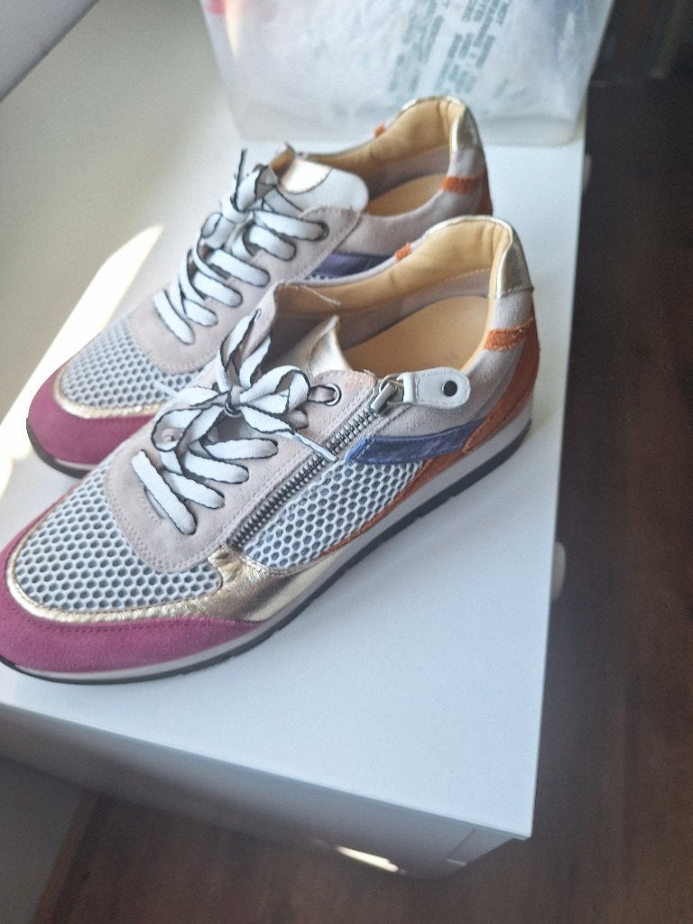 Helioform sneakers mt 40, Overige kleuren, Ophalen of Verzenden, Sneakers of Gympen, Zo goed als nieuw