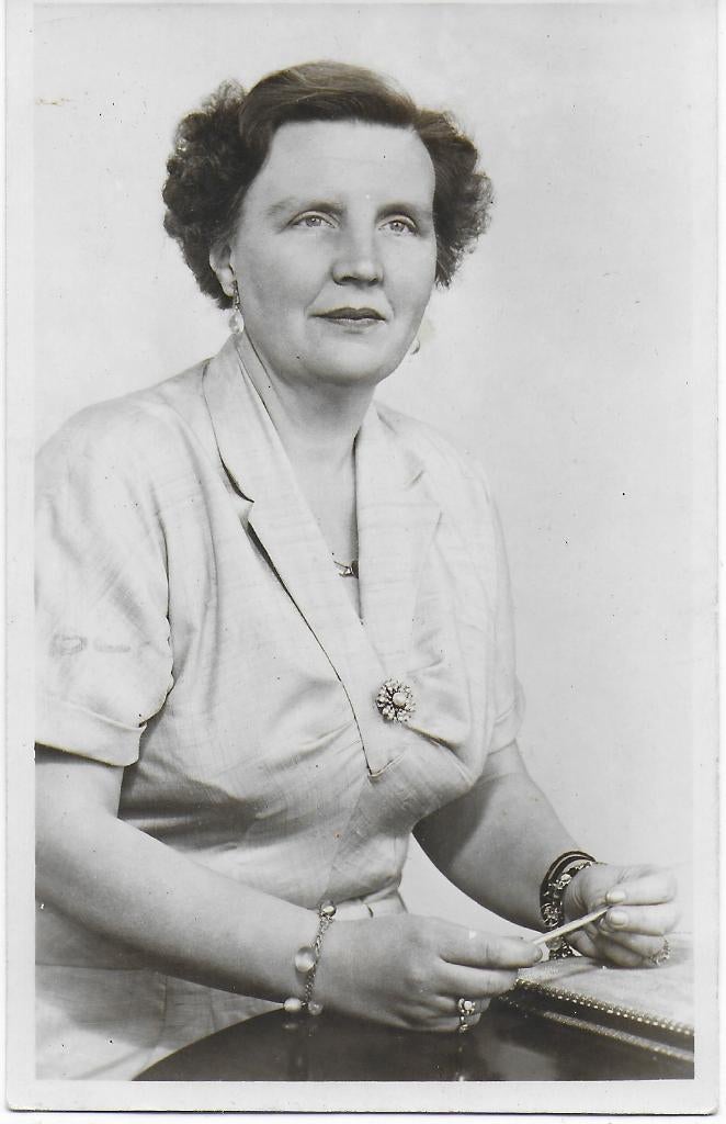 D1 gelopen Ansichtkaart H M Koningin Juliana Soestdijk 1955, Ophalen of Verzenden, 1960 tot 1980, Gelopen