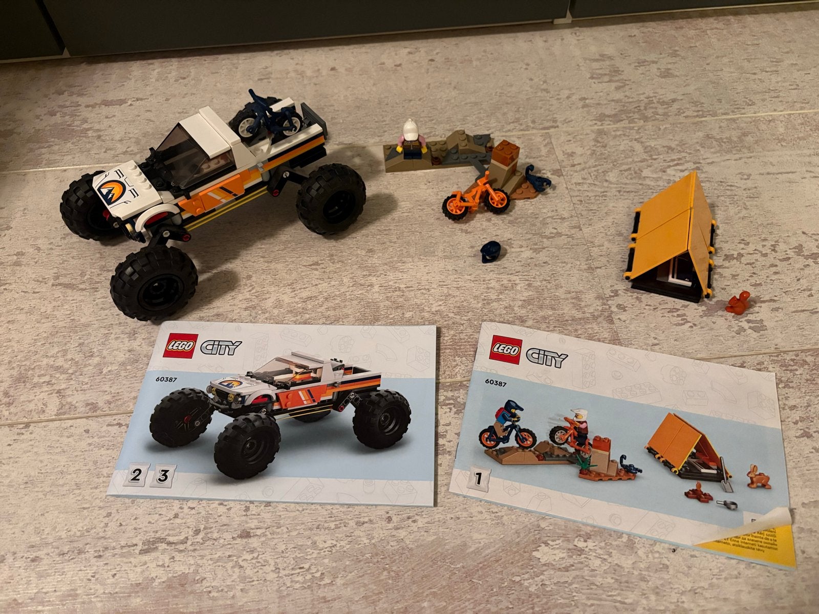 LEGO City 60287 Tractor met off-road voertuig en tent, Ophalen of Verzenden, Gebruikt, Overige merken