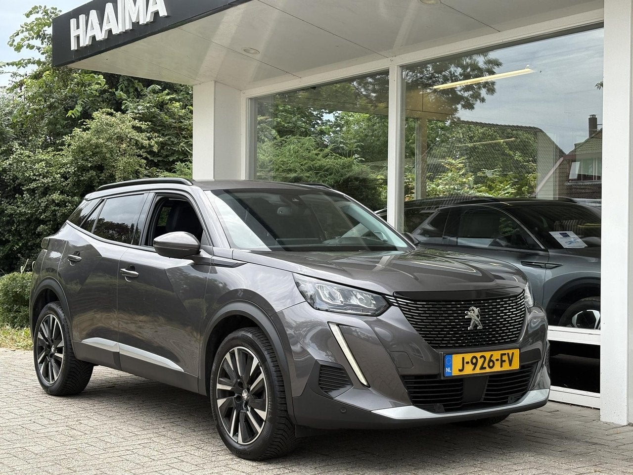 Peugeot 2008 1.2T 130pk Allure | Achteruitrijcamera | Dealer, Auto's, Voorwielaandrijving, Gebruikt, 1199 cc, Origineel Nederlands