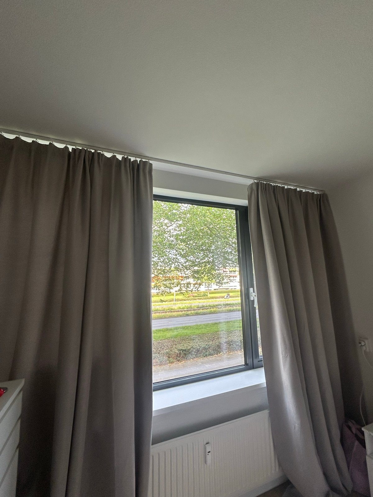 2x Leen Bakker Miran XL Gordijnen Zand 280x280 cm, Ophalen, Overige merken, Beige, Gordijn