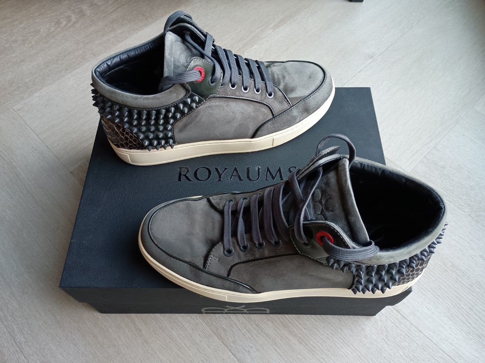 Royaums maat 39, Kleding | Dames, Schoenen, Ophalen of Verzenden, Grijs, Royaums, Sneakers of Gympen