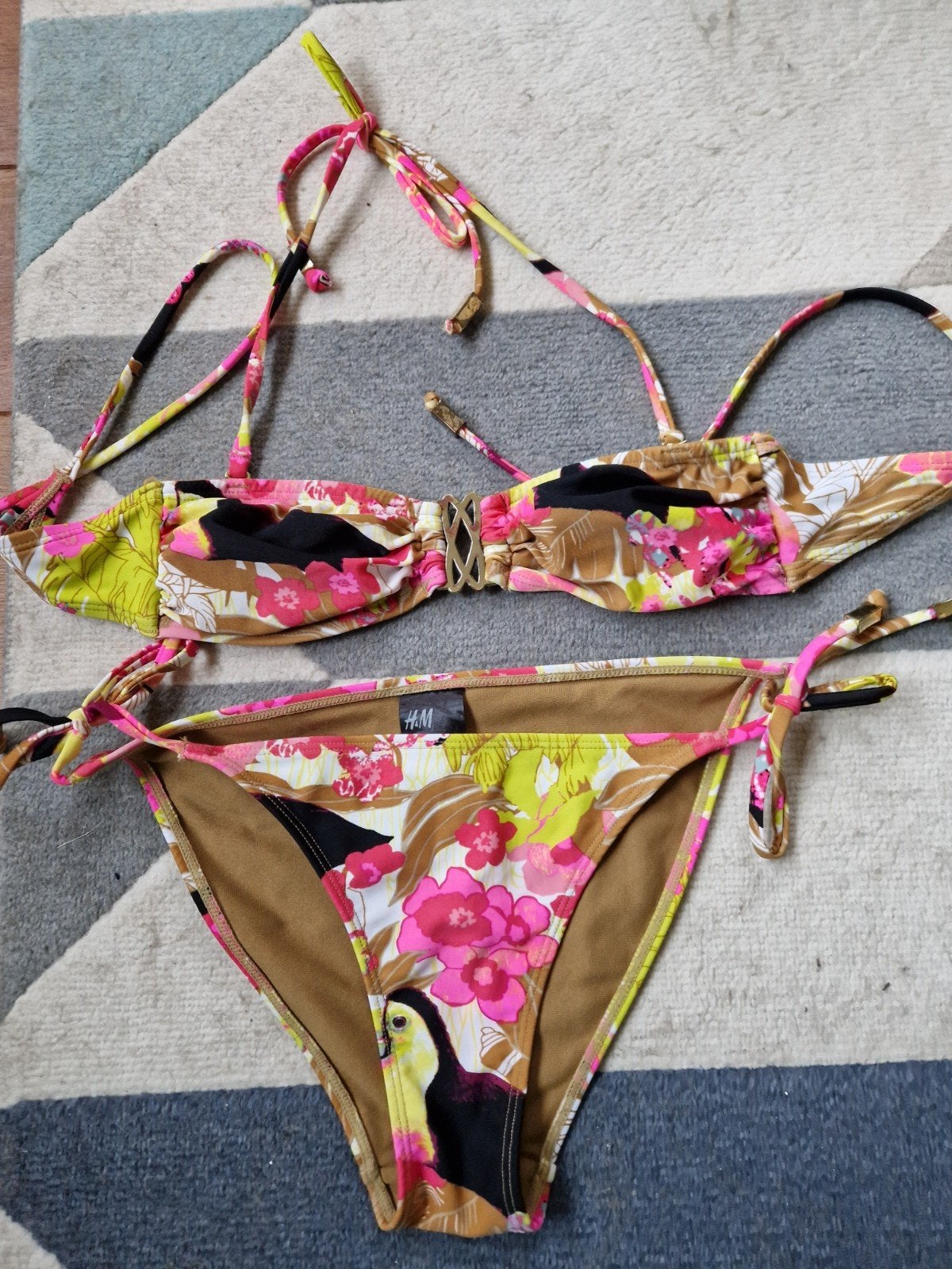 bikini tropische print, Kleding | Dames, H&M, Meerkleurig, Ophalen of Verzenden, Zo goed als nieuw