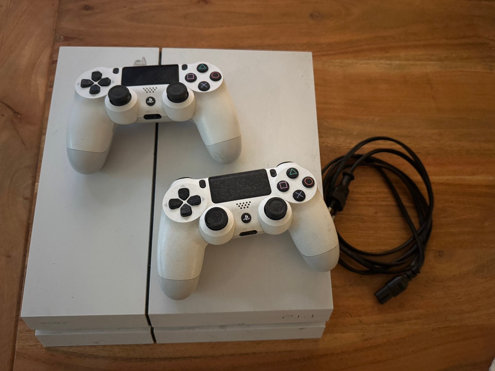 Playstation 4 - wit