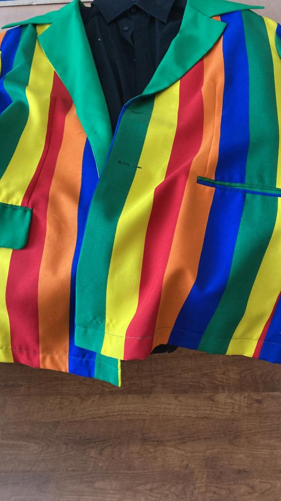 Carnavalspak in regenboog kleuren Maat 56, Ophalen, Carnaval, Kleding, Maat 56/58 (XL)