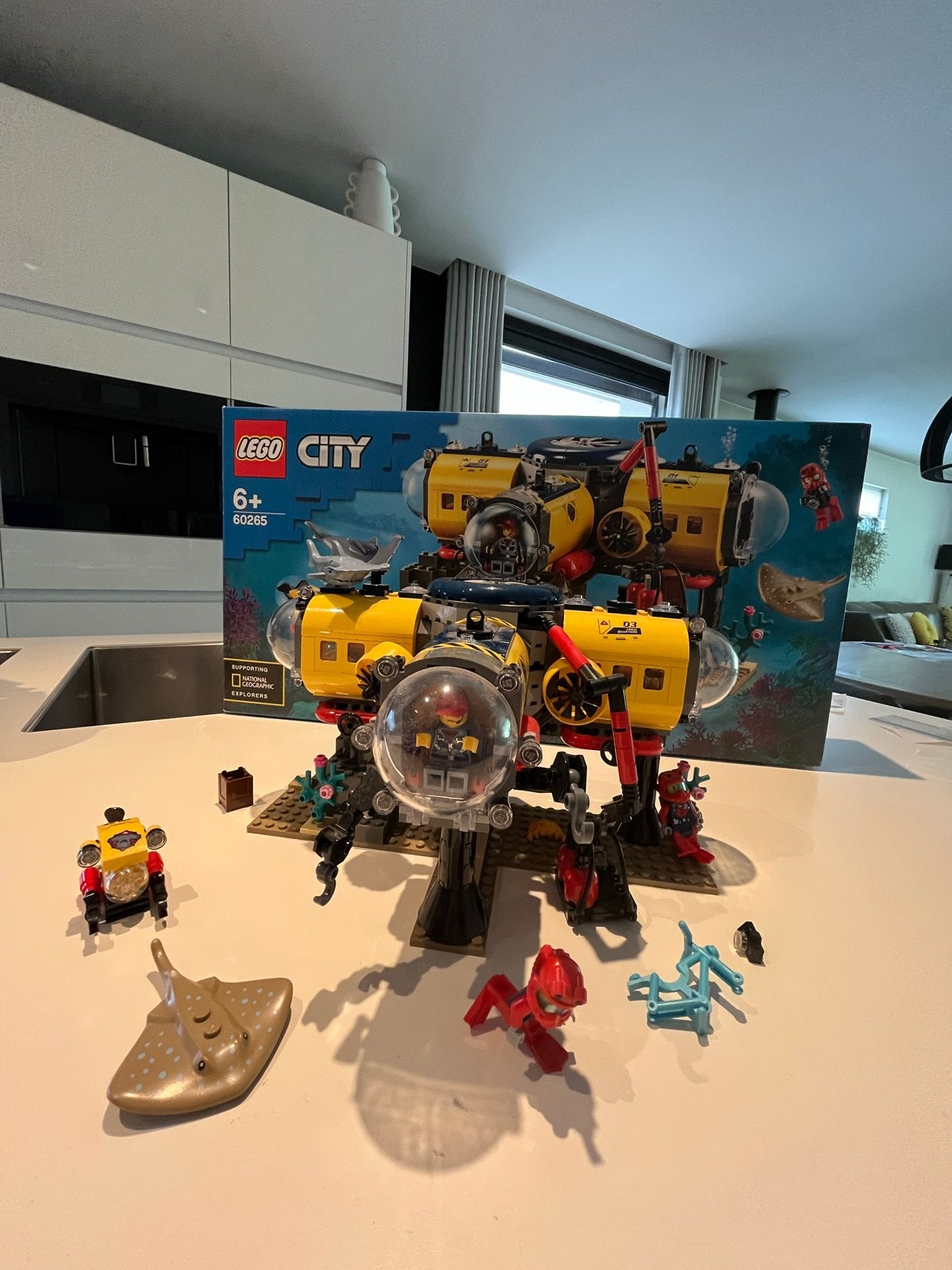 Lego City 60265 Oceaan Onderzoeksbasis - Mist details, Inclusief minifiguren, Lego, Ophalen of Verzenden, Complete set