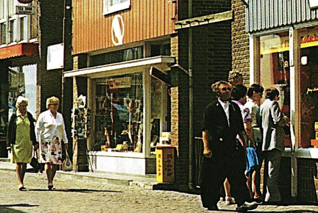 806179 Volendam jr 60 70 Nette oude kaart onbeschreven, Ophalen of Verzenden, 1960 tot 1980, Ongelopen, Noord-Holland