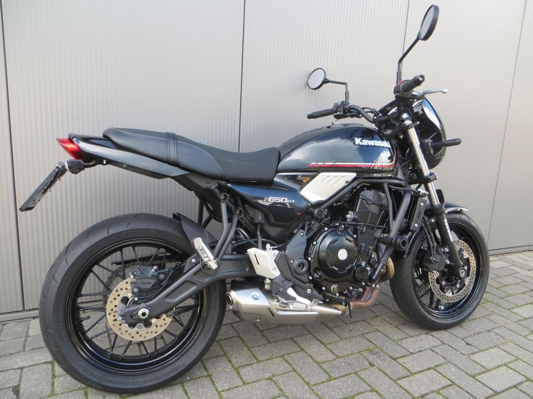 Kawasaki Z650RS, 649 cc, Bedrijf, Meer dan 35 kW, Toermotor