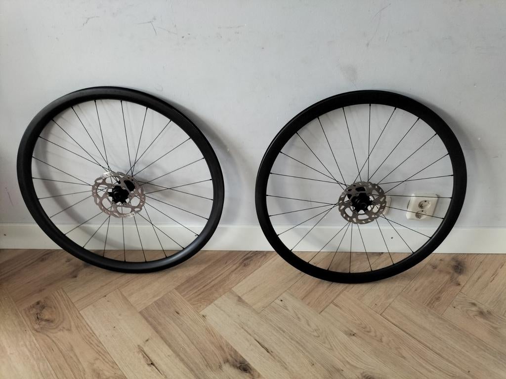 Novatec carbon Wielset met Schijfremmen, Zo goed als nieuw, Novatec, Aluminium, Racefiets