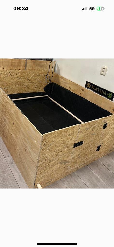 Puppy bak/ werpkist voor honden / pups, Ophalen of Verzenden, Zo goed als nieuw, Minder dan 50 cm