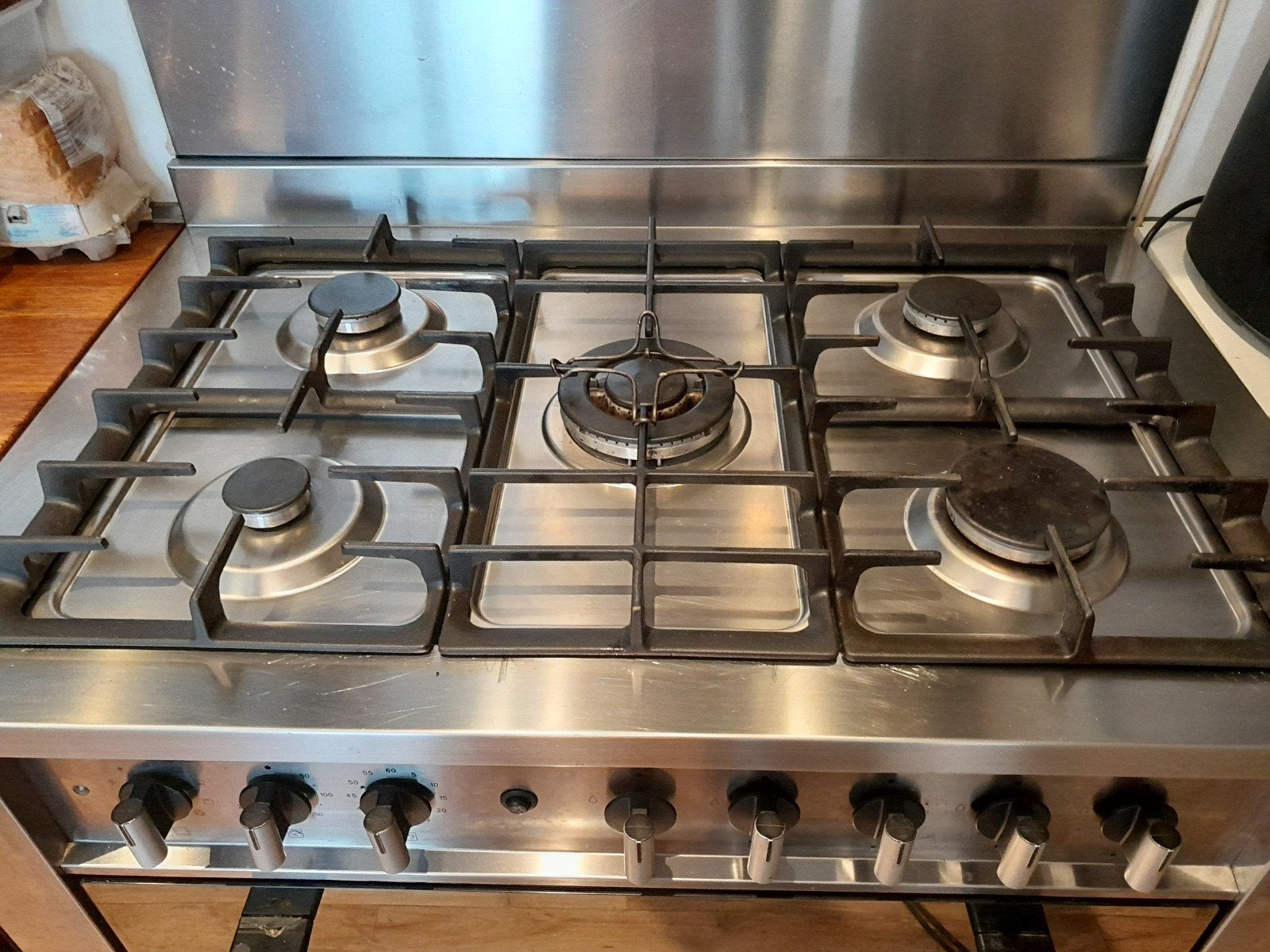 Indesit gasfornuis breede, Ophalen, Gebruikt, 4 kookzones, Gas