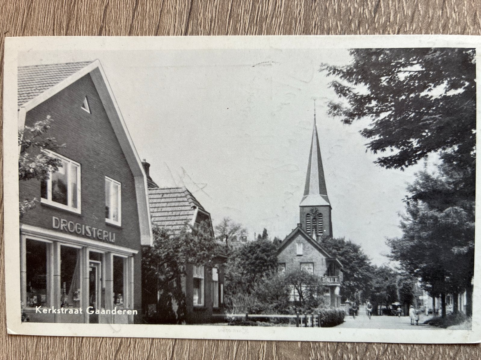 Oude Ansichtkaart Kerkstraat Gaanderen Drogisterij, Ophalen of Verzenden, 1960 tot 1980, Gelopen, Gelderland