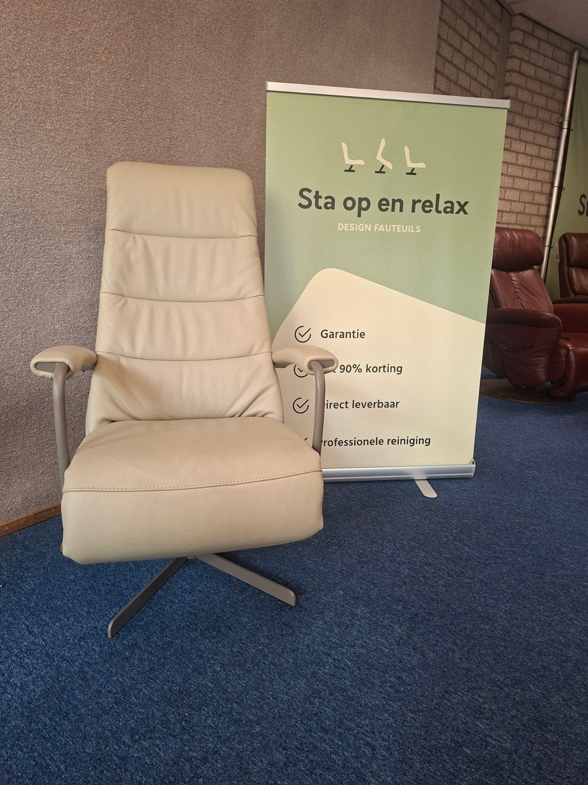 sta op relax fauteuil Prominent C102 ONGEBRUIKT EXTRA LUXE!, Minder dan 75 cm, Hoofdstraat 60 Schijndel, Ophalen of Verzenden