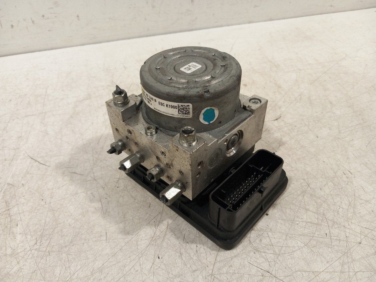 Abs pomp Mazda CX-5, Auto-onderdelen, Remmen en Aandrijving, Onderdelen@venauto.nl, Van der Ven Autorecycling B.V., Gebruikt, Ettenseweg 76, 4706 PB Roosendaal, The Netherlands