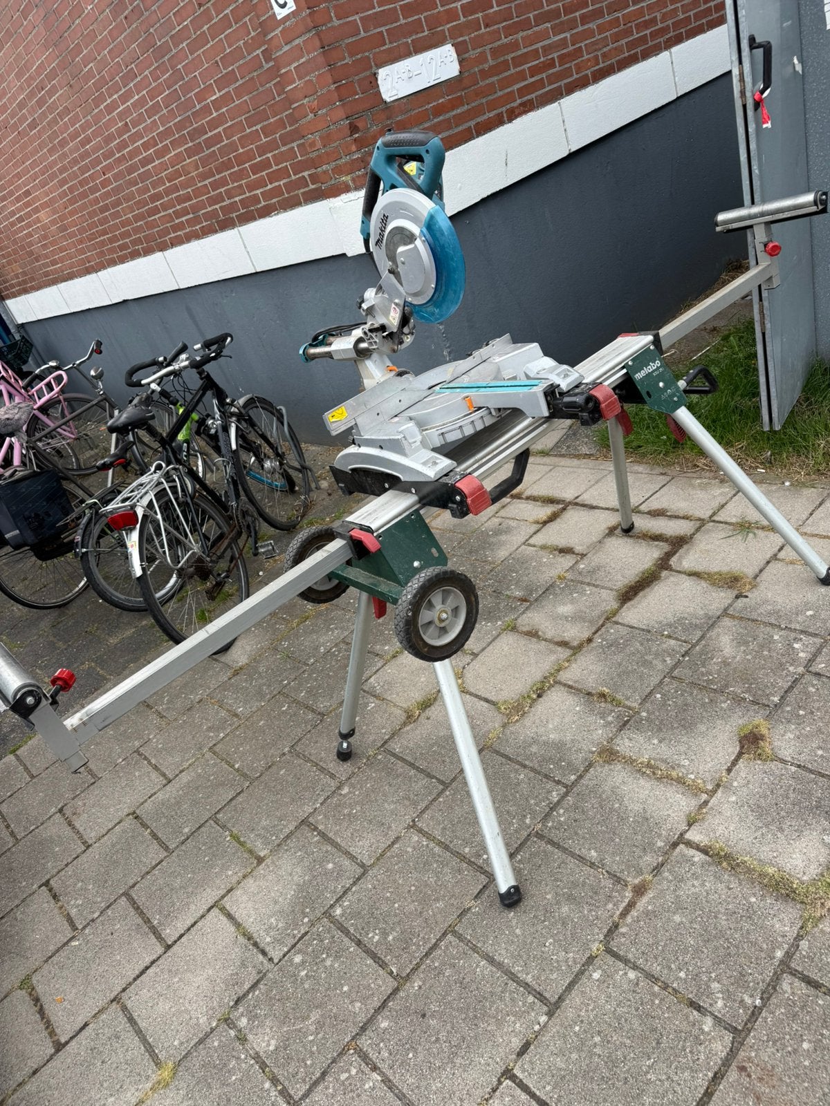 Makita afkortzaag LS1018L, Doe-het-zelf en Verbouw, Gereedschap | Zaagmachines, Ophalen, 1200 watt of meer, Afkortzaag, 70 mm of meer