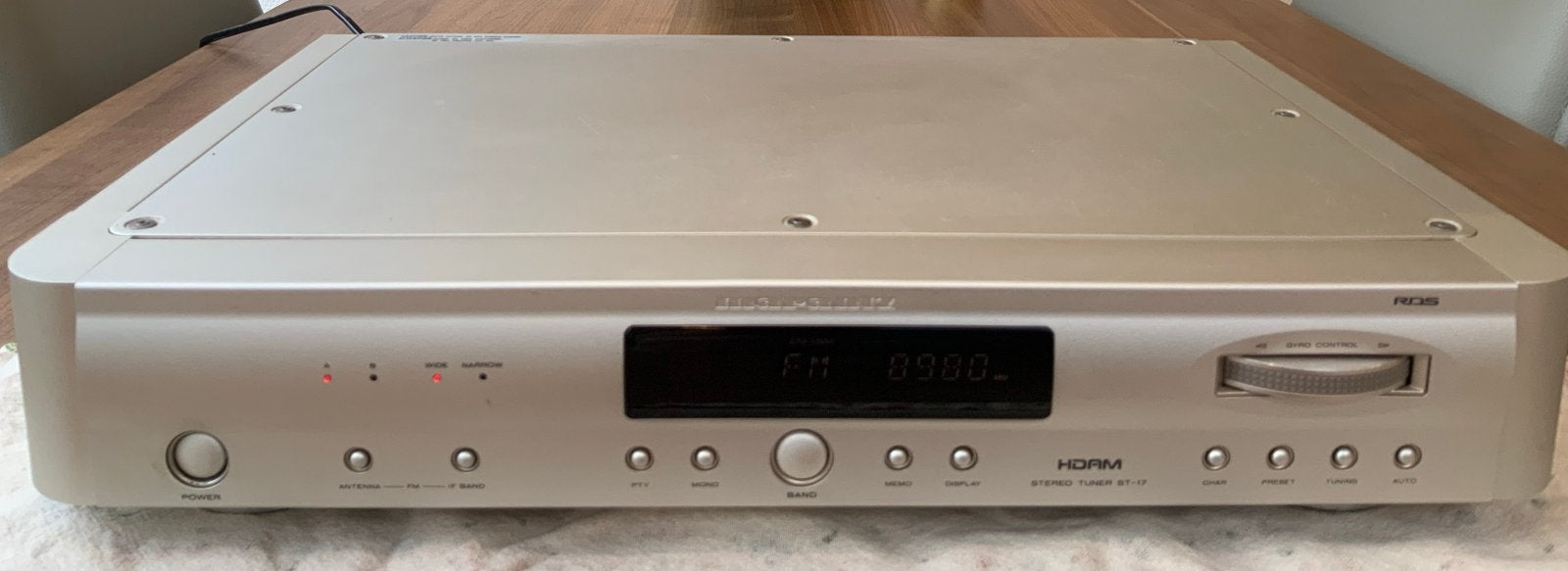 Marantz Tuner ST17 Champagne - Zo goed als nieuw PM17 / CD17, Ophalen of Verzenden, Zo goed als nieuw, Analoog