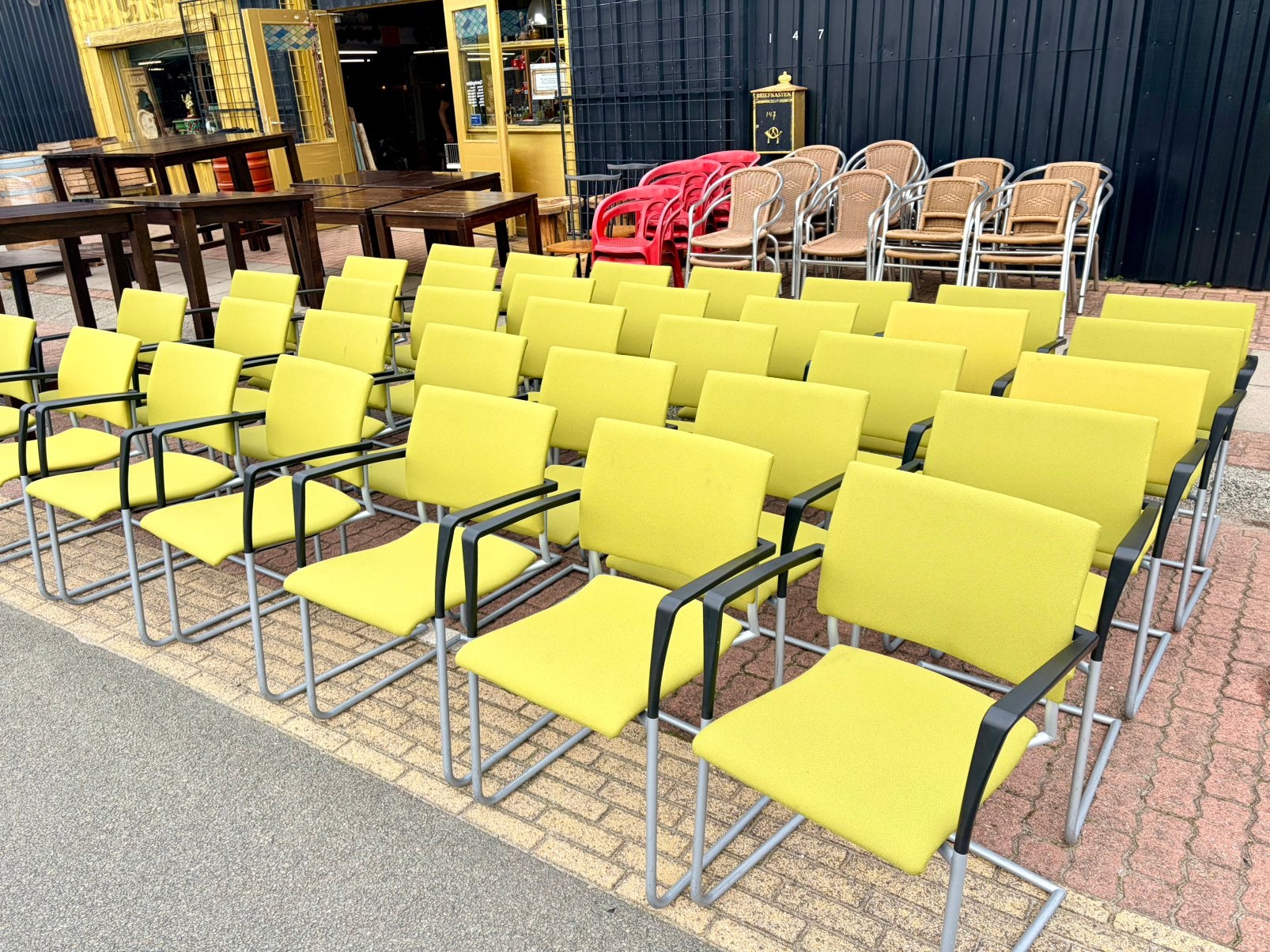 Partij nette gebruikte Feniks stoelen, Casala, ook los te kp, Ophalen, Gebruikt, Overige kleuren, Stof