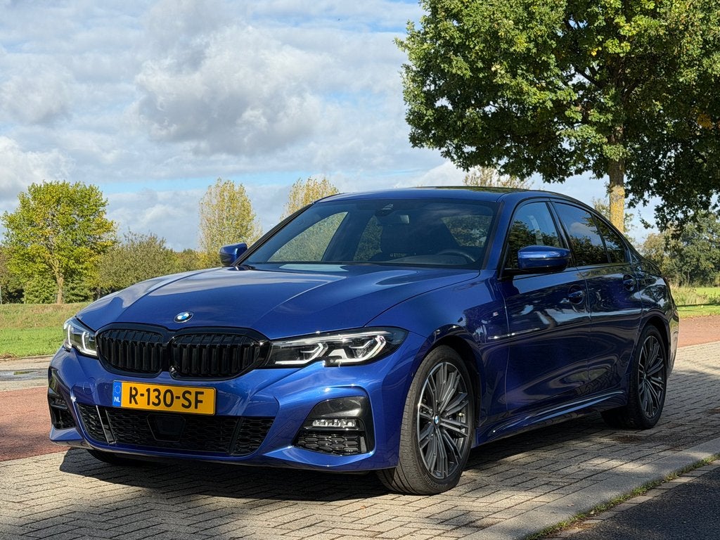 BMW 330i M Sport | Laserlicht | HUD | Schuifdak | ACC, Auto's, Automaat, Achterwielaandrijving, Zwart, 4 cilinders