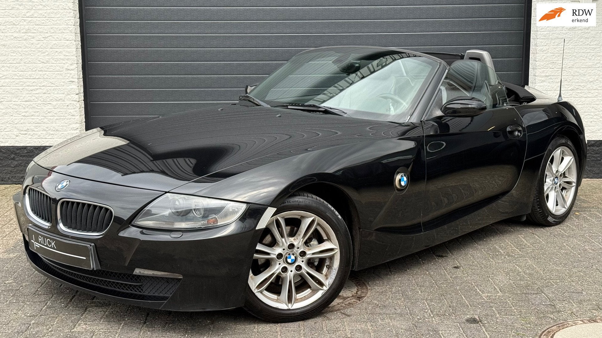 BMW Z4 Roadster 2.0i Anniversary | Leder | Xenon | Stoelverw, Auto's, BMW, 13 km/l, Zwart, 4 cilinders, Zwart
