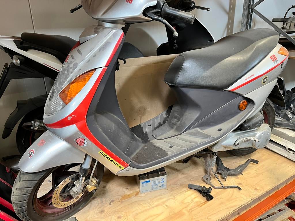 Peugeot Vivacity, Fietsen en Brommers, Scooters | Peugeot, Ophalen, Zo goed als nieuw, Vivacity