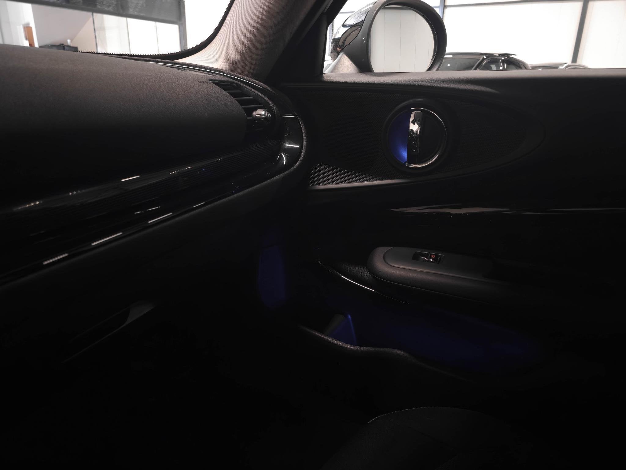 Foto 19 van MINI Clubman 1.5 Cooper Black edition | Carplay | Stoelverwa