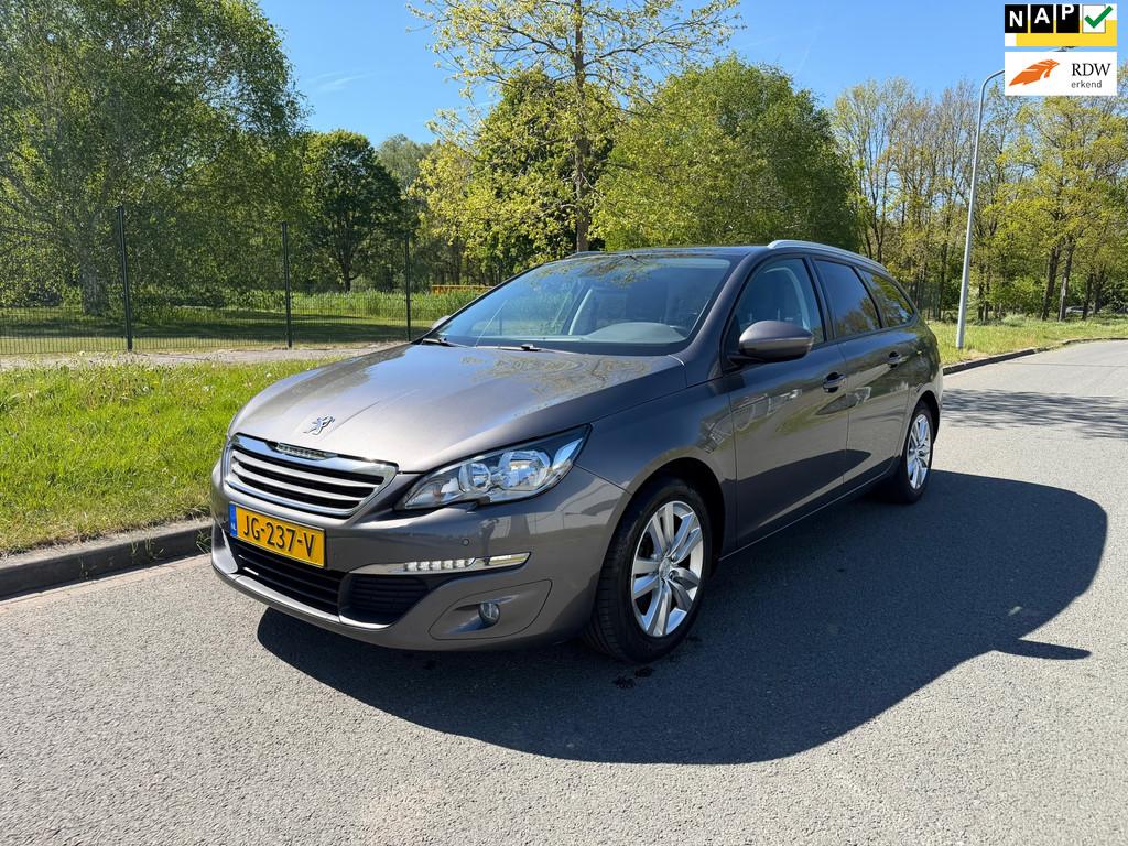Peugeot 308 SW 1.2 PureTech Blue Lease Executive, Voorwielaandrijving, Gebruikt, Euro 6, 1199 cc