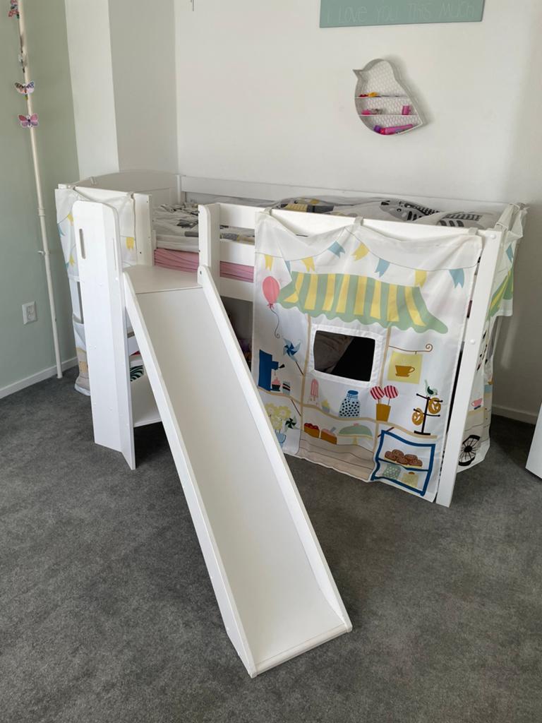 Hoogslaper met glijbaan., Kinderen en Baby's, Kinderkamer | Stapelbedden en Hoogslapers, Ophalen, Gebruikt, Hoogslaper
