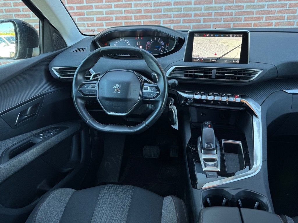 Peugeot 3008 1.2 PureTech Aut | Executive | Navi | Camera |, Gebruikt, Zwart, Origineel Nederlands, Bedrijf