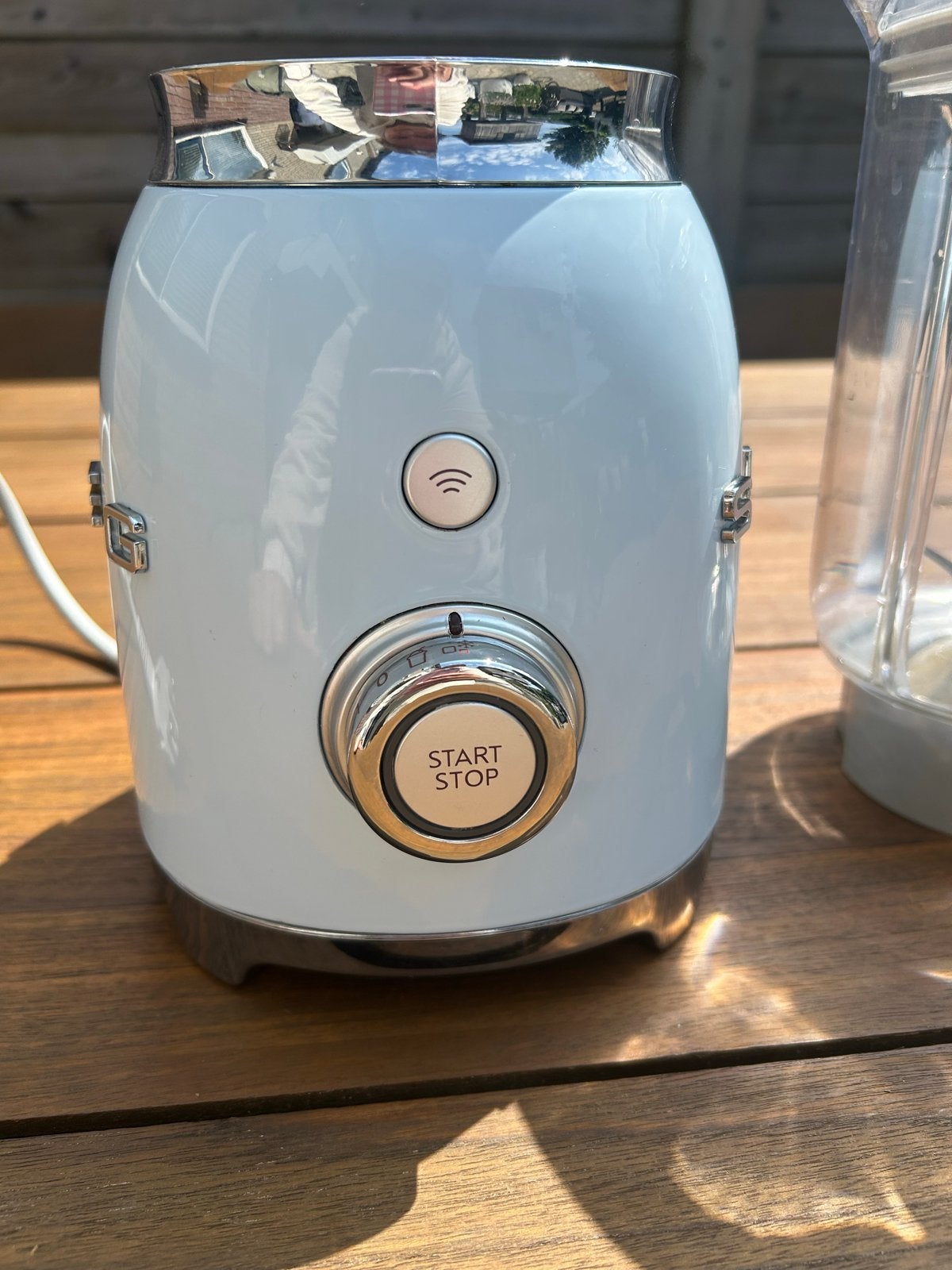 Smeg Blender BLF01PBEU -  onderkant zie advertentie tekst, Witgoed en Apparatuur, Blenders, Ophalen of Verzenden, Gebruikt, Blender
