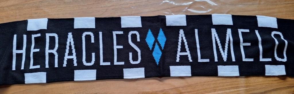 Heracles Almelo Sjaal - Zwart/Wit, Maat XL, Ophalen of Verzenden, Nieuw, Clubaccessoires