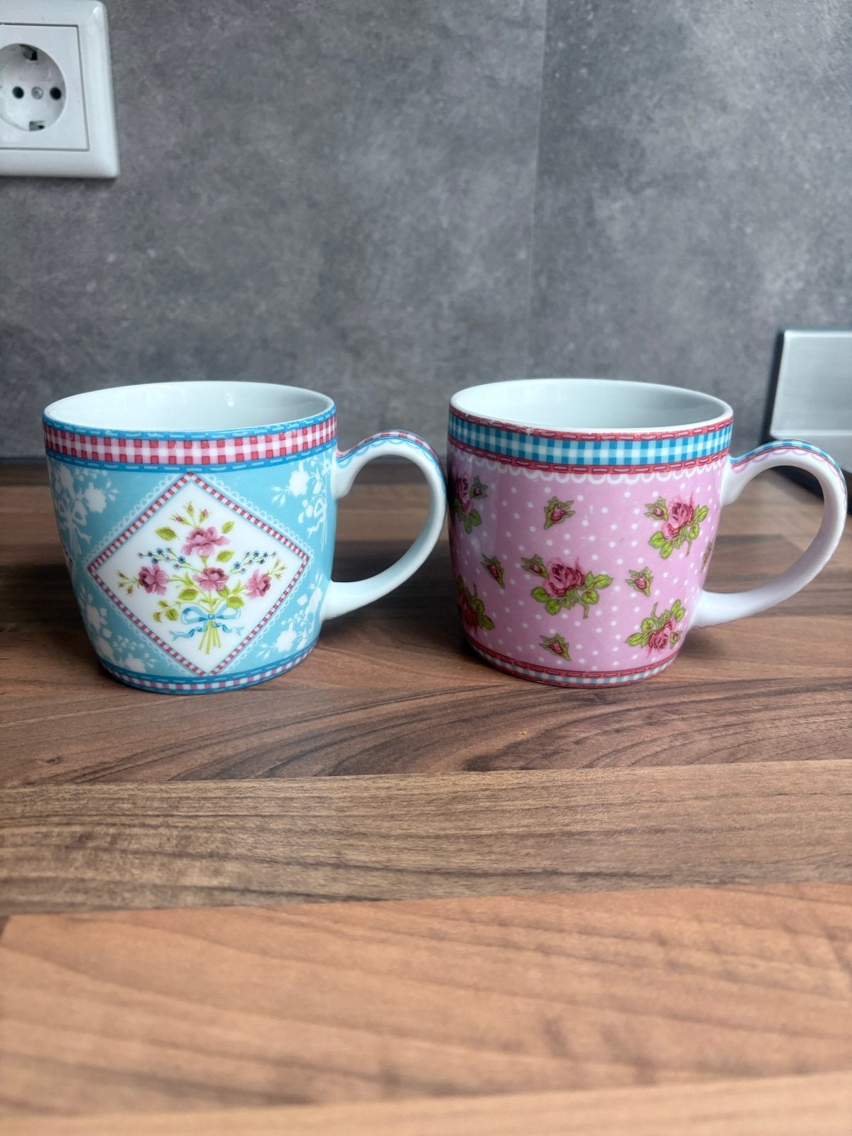 Pip Studio mokken - Set van 2 vrolijke mokken, Pip Studio, Zo goed als nieuw, Porselein, Mok