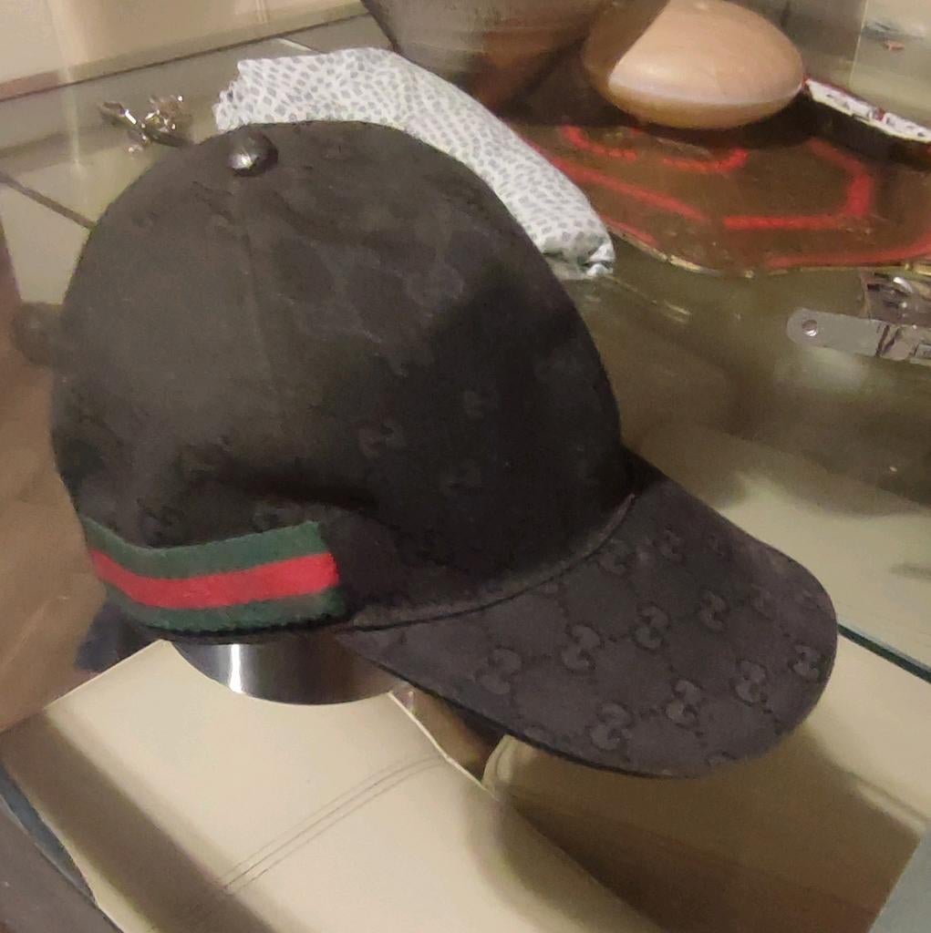 Te koop een originele Gucci cap ZGAN maat 57 (S), Ophalen of Verzenden, Gucci, Pet, 57 cm (M, 7⅛ inch) of minder